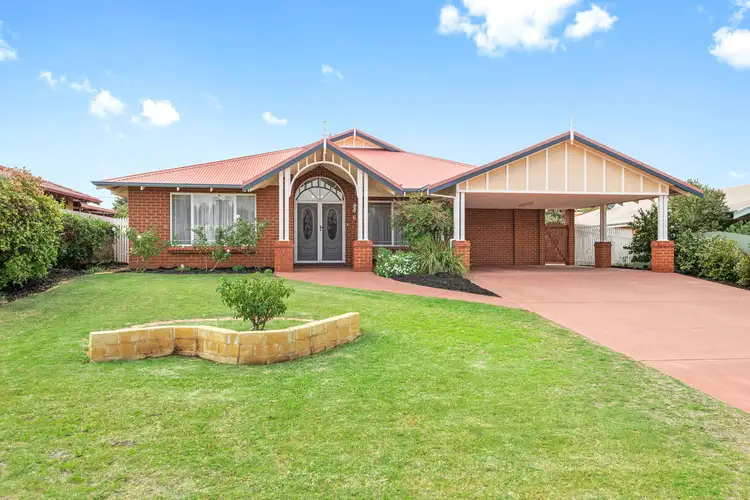 6 Riverina Way, Hannans WA 6430