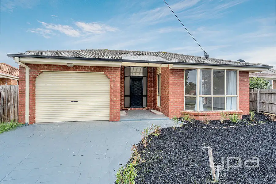 Main view of Homely house listing, 2/17 Abercarn Avenue, Craigieburn VIC 3064