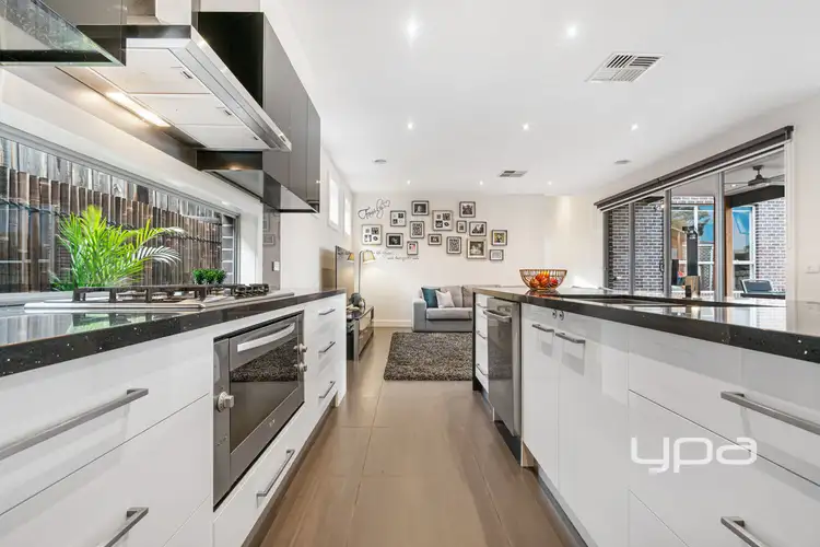 Second view of Homely house listing, 19 Longmire Court, Sunbury VIC 3429
