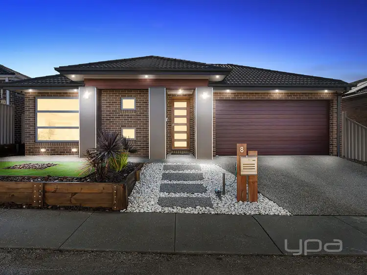 8 Caruana Crescent, Harkness VIC 3337