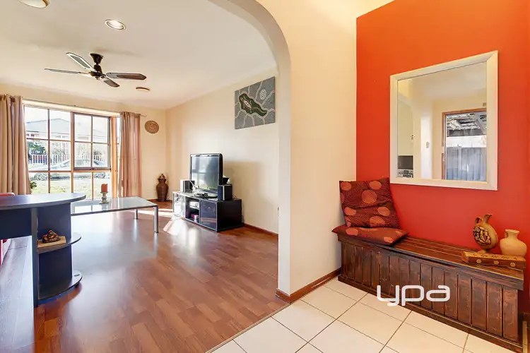 Fifth view of Homely house listing, 4 Pinnaroo Circuit, Meadow Heights VIC 3048
