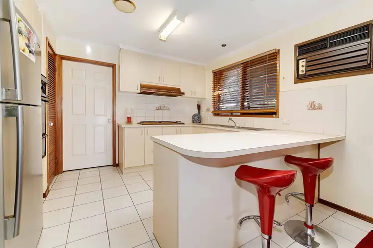 Sixth view of Homely house listing, 4 Pinnaroo Circuit, Meadow Heights VIC 3048