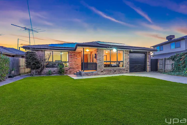 26 Samara Grove, Gladstone Park VIC 3043