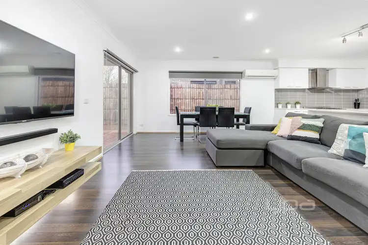 11 Hanoverian Street, Clyde North VIC 3978