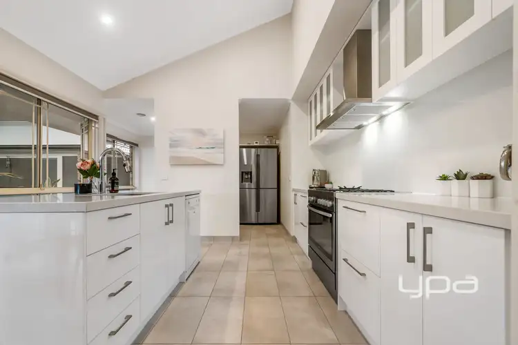 Fifth view of Homely house listing, 4 Syme Court, Sunbury VIC 3429