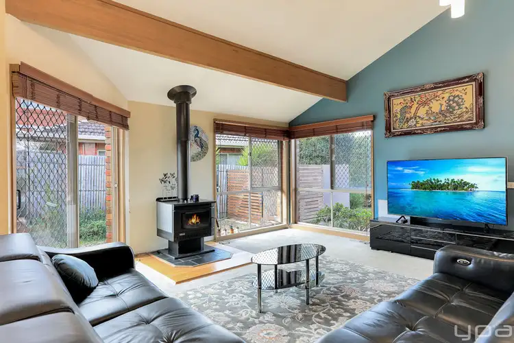 Third view of Homely house listing, 6 Barlby Court, Greenvale VIC 3059