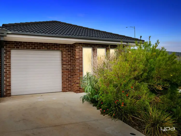 10/11-15 Silverdale Drive, Darley VIC 3340