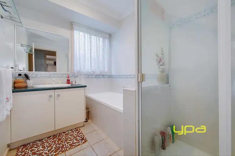 Sixth view of Homely house listing, 28 Jasmine Court, Meadow Heights VIC 3048