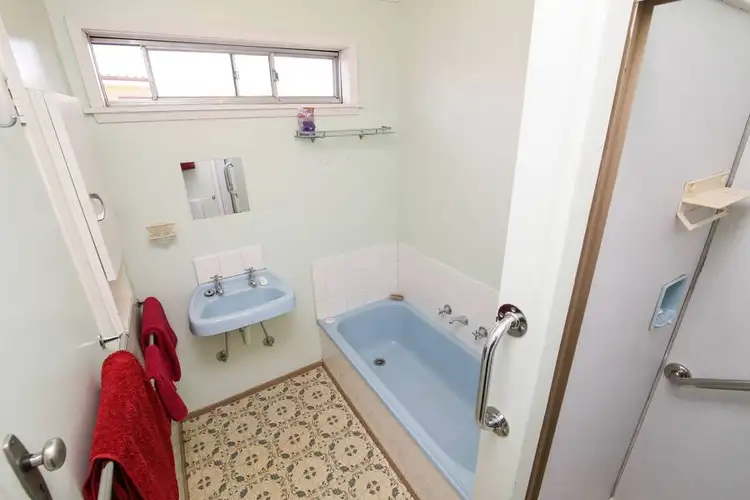 Seventh view of Homely house listing, 2 King Street, Dallas VIC 3047