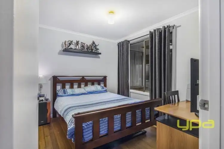 Seventh view of Homely house listing, 10 Taunton Place, Gladstone Park VIC 3043