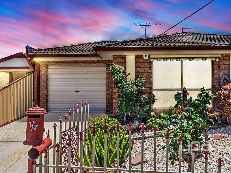 Main view of Homely unit listing, 1/7 Nadur Court, St Albans VIC 3021