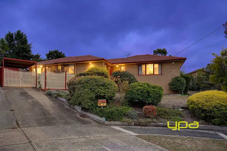 7 Caple Place, Gladstone Park VIC 3043