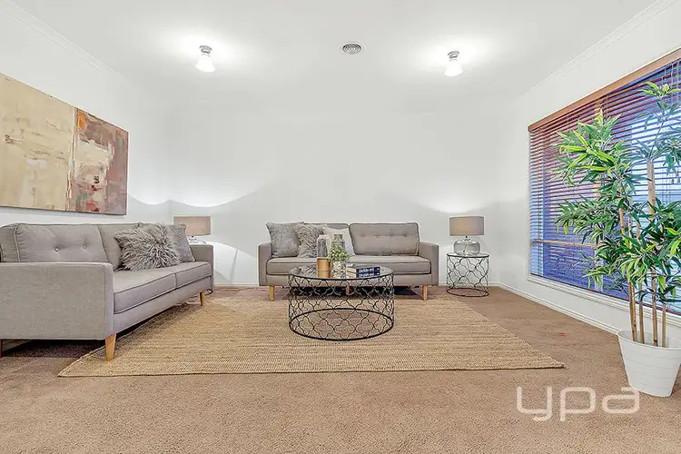 Second view of Homely house listing, 7 Chelsworth Loop, Craigieburn VIC 3064