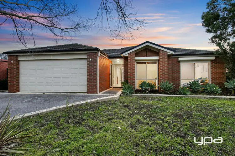 4 Riley Court, Burnside VIC 3023
