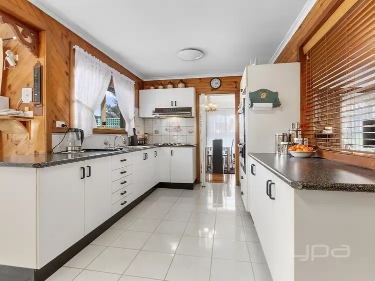 Fifth view of Homely house listing, 2 Socrates Way, Rockbank VIC 3335