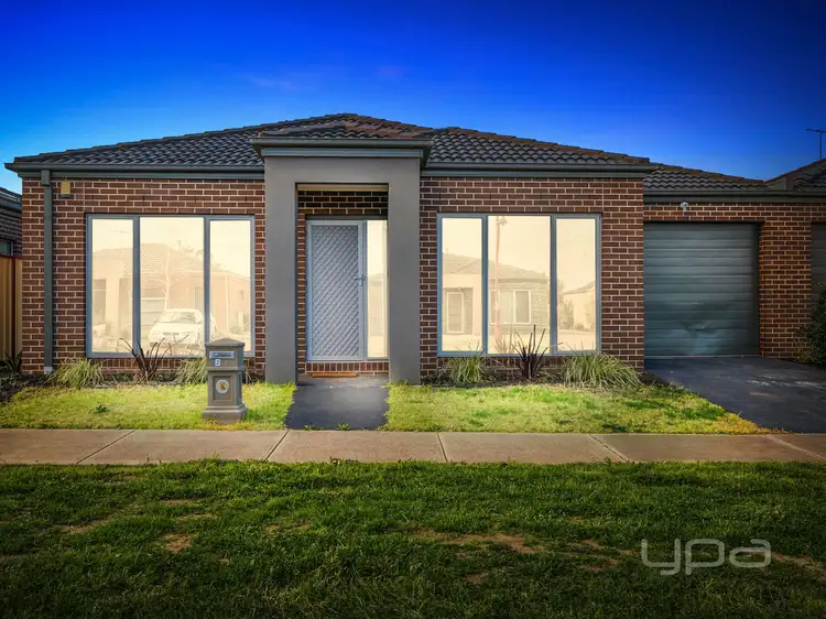 2/2 Fishburn Grove, Harkness VIC 3337