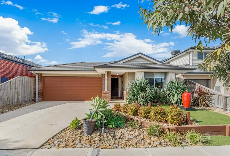 63 Riviera Drive, Hillside VIC 3037