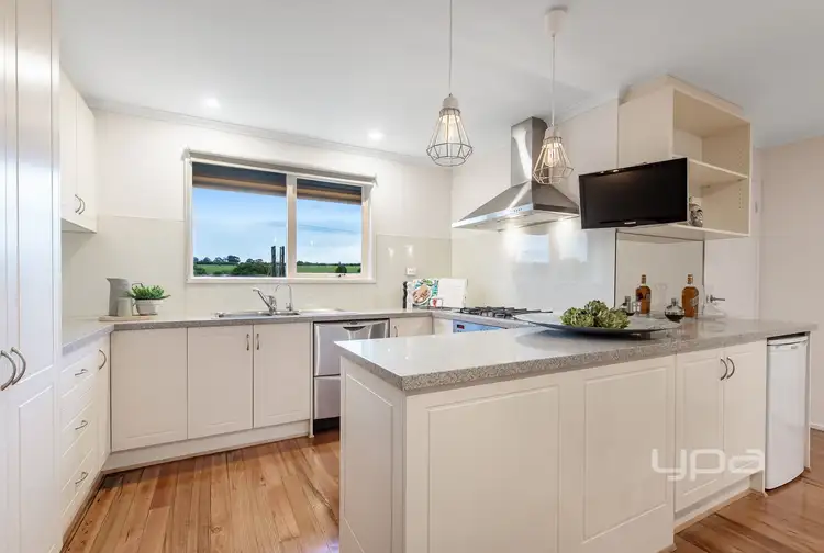 Sixth view of Homely house listing, 1 Gunn Court, Westmeadows VIC 3049