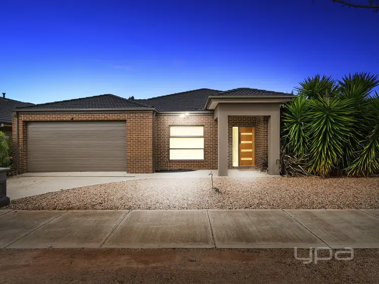 23 Desert Gum Way, Brookfield VIC 3338
