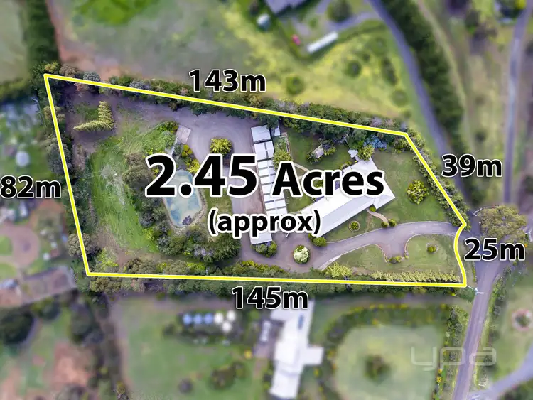 7 Greenstead Amble, Kurunjang VIC 3337