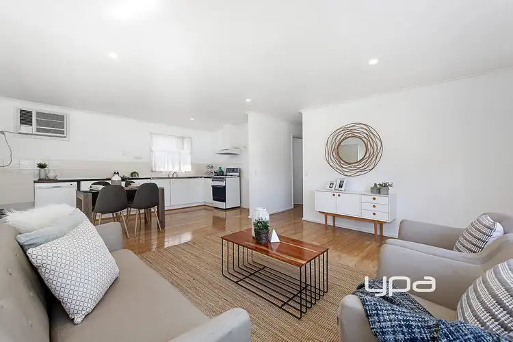 Fourth view of Homely house listing, 2 Ipswich Place, Craigieburn VIC 3064
