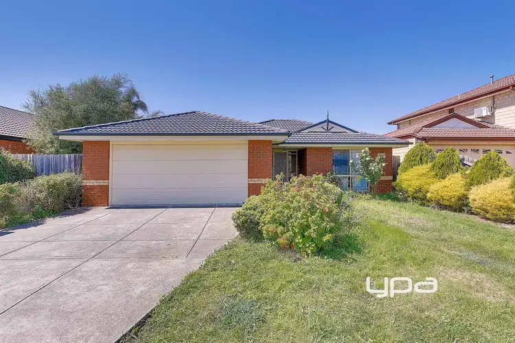 8 Statesman Avenue, Roxburgh Park VIC 3064