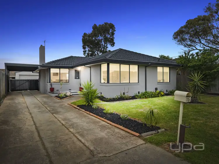 15 Marina Drive, Melton VIC 3337