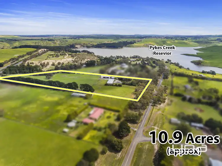 67 Pykes Creek Road, Myrniong VIC 3341