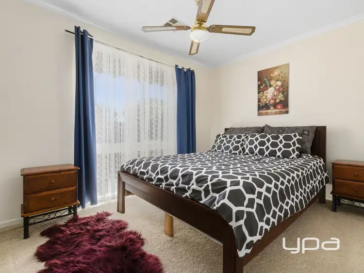 Fifth view of Homely house listing, 15 Evelyn Close, Melton West VIC 3337