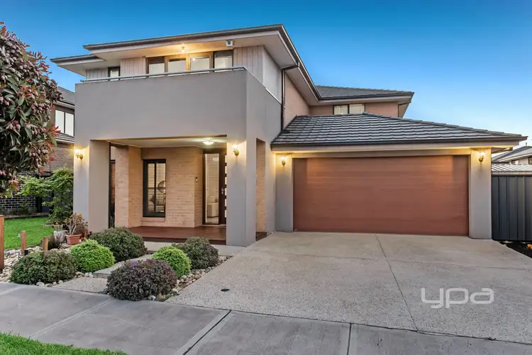 Second view of Homely house listing, 21 Clopton Rise, Craigieburn VIC 3064