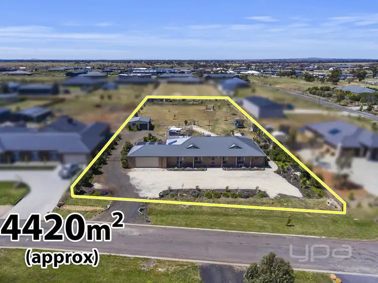 Second view of Homely house listing, 7 Mia Bella Drive, Hopetoun Park VIC 3340