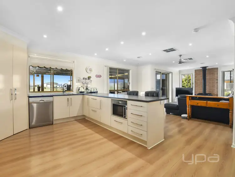 Fifth view of Homely house listing, 7 Mia Bella Drive, Hopetoun Park VIC 3340