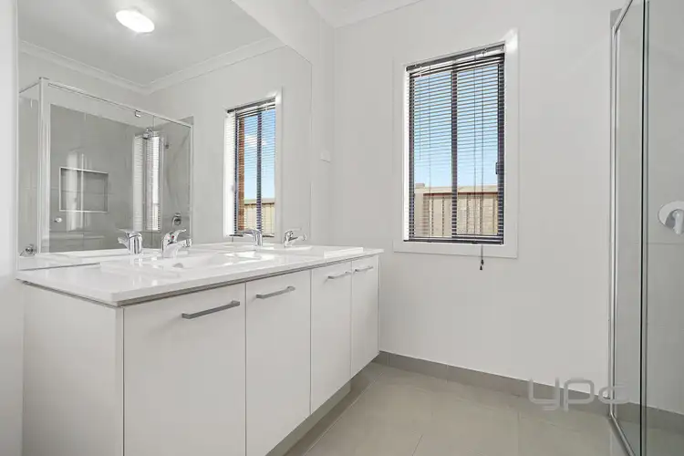 Fifth view of Homely house listing, 4 Dutch Avenue, Manor Lakes VIC 3024