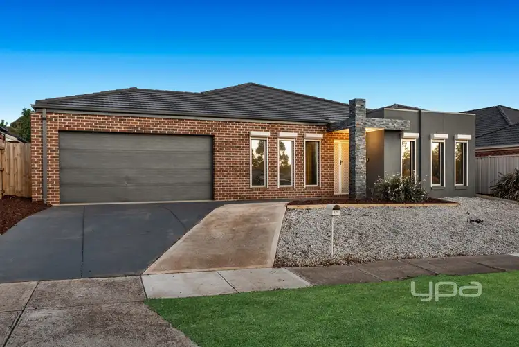12 Beauview Court, Kurunjang VIC 3337
