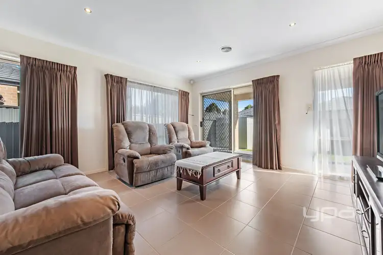 Sixth view of Homely house listing, 10 Birdswood Crescent, Craigieburn VIC 3064