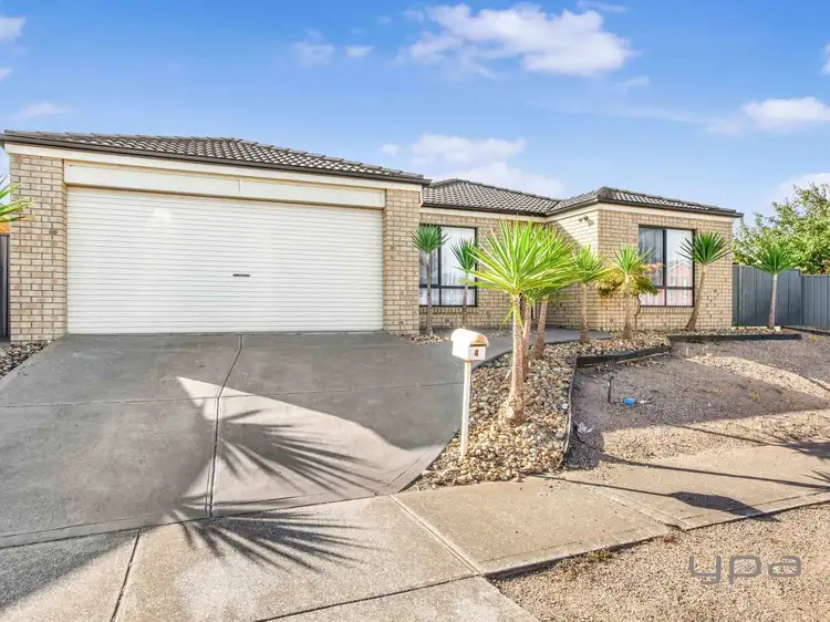 4 Jardine Street, Manor Lakes VIC 3024