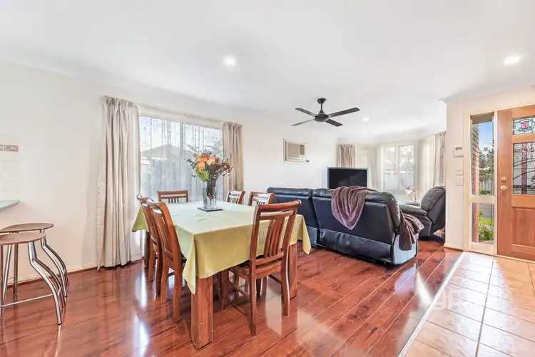 Fifth view of Homely house listing, 4 Jacaranda Place, Craigieburn VIC 3064