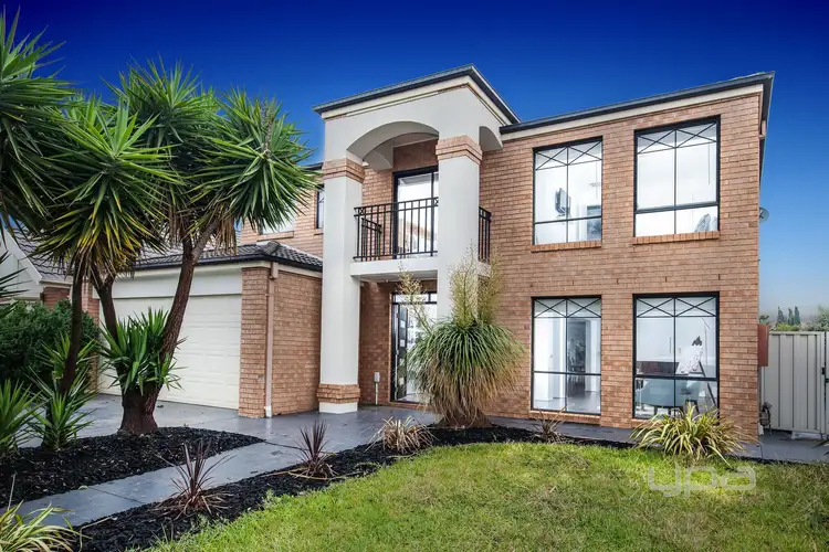 49 Springlake Avenue, Caroline Springs VIC 3023