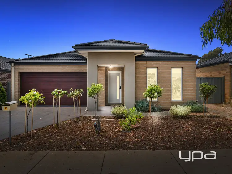 11 Stonehill Drive, Maddingley VIC 3340