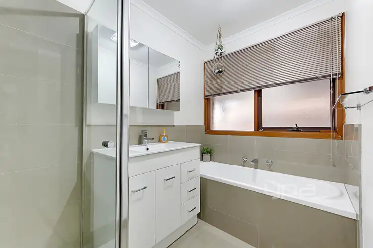 Sixth view of Homely house listing, 41 Beacon Hills Crescent, Craigieburn VIC 3064