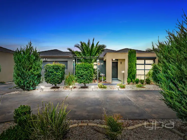 7 Erskine Way, Melton West VIC 3337