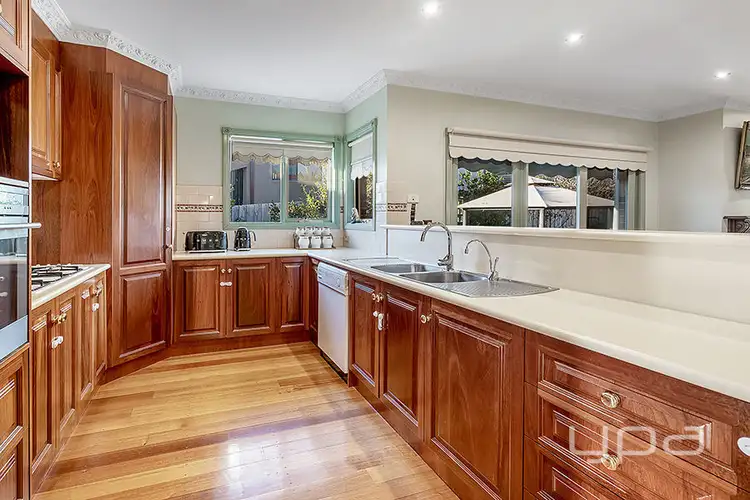 Seventh view of Homely house listing, 9 Stillwell Crescent, Roxburgh Park VIC 3064