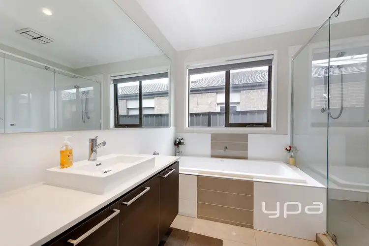 Sixth view of Homely house listing, 5 Merrica Court, Craigieburn VIC 3064