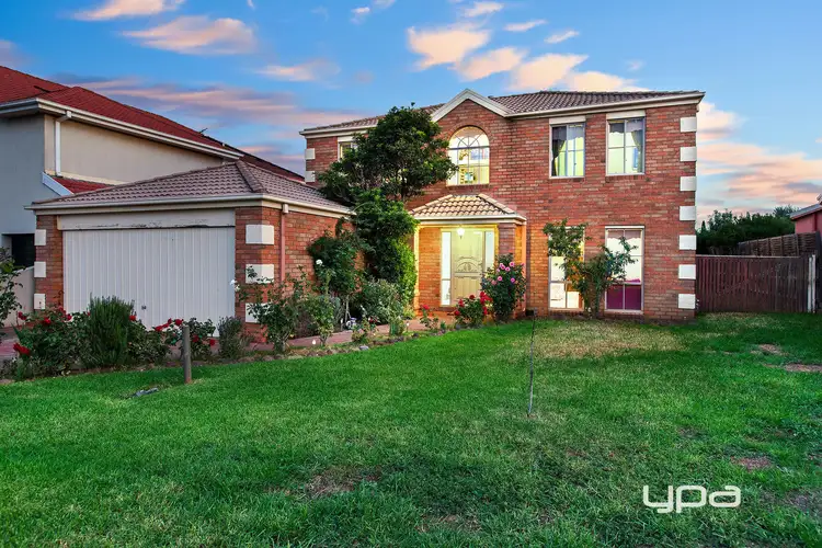 18 John Paul Drive, Hillside VIC 3037