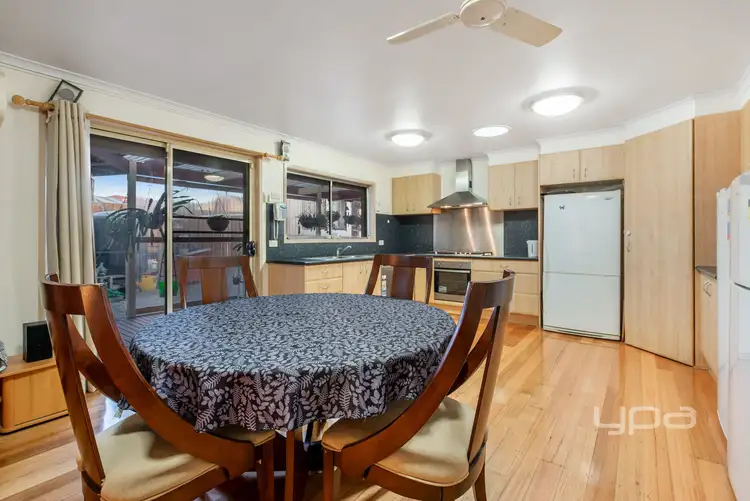 Fifth view of Homely house listing, 2 Musk Court, Westmeadows VIC 3049