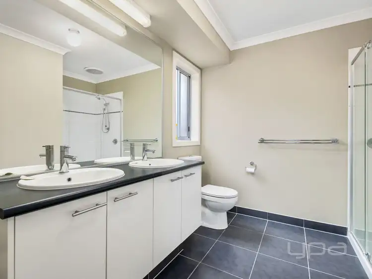 Fifth view of Homely house listing, 10 Amelia Place, Harkness VIC 3337