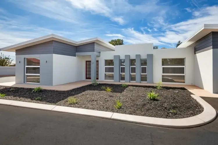 Second view of Homely house listing, 2/28 Smythe Drive, Broadwood WA 6430
