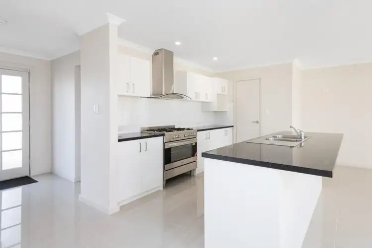 Fourth view of Homely house listing, 2/28 Smythe Drive, Broadwood WA 6430