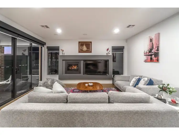 Fifth view of Homely house listing, 14 Bologna Crescent, Greenvale VIC 3059