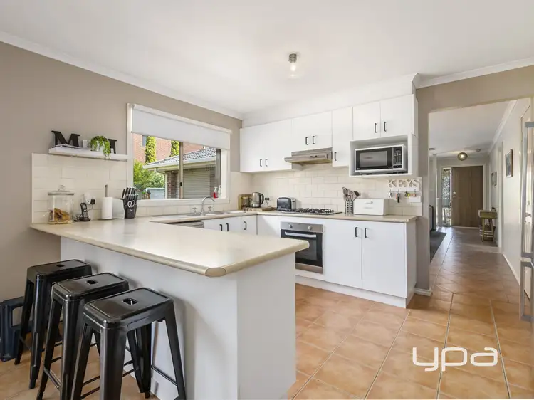 Second view of Homely house listing, 3 Jeffrey's Court, Bacchus Marsh VIC 3340